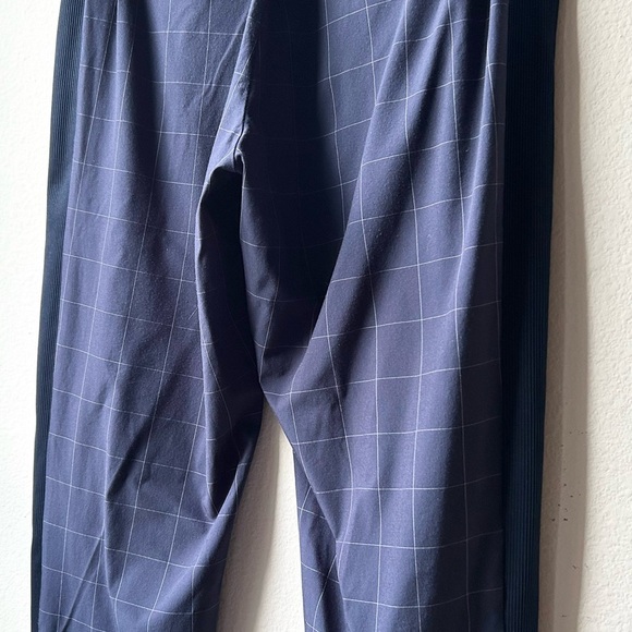 ATHLETA Brooklyn Textured Ankle Pants Navy Windowpane Plaid Sz 2 - Picture 10 of 16